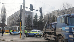 Камион блъсна и уби пешеходец в София (СНИМКИ)