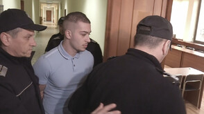 Съдът остави в ареста Никола Бургазлиев, родителите му твърдят, че синът им е жертва на обществен натиск