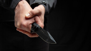 Пребиха и намушкаха възрастен мъж в София, прокуратурата обвини сина му