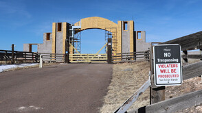 Разследват твърдения за тела, погребани близо до ранчото на Джефри Епстийн в Ню Мексико