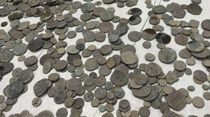 Голямо количество контрабандни старинни монети и предмети задържаха на "Капитан Андреево" (СНИМКИ)