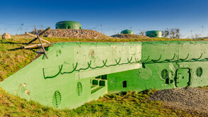 Тайните на изоставения нацистки подземен град, скрит под красива природа