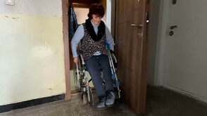 9 стъпала до свободата: Да помогнем на Яна да излезе от затвора на собствения си дом