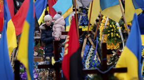 Четири години от началото на войната в Украйна (СНИМКИ)