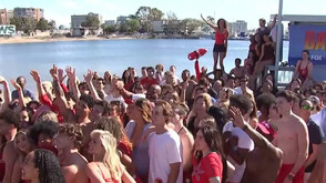 Емблематичната лента „Спасители на плажа” се завръща, хиляди се явиха на кастинг