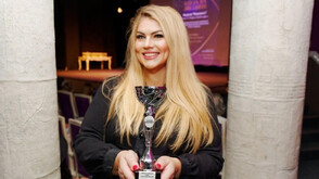 Проф. д-р Стояна Нацева получи отличието „Икона на епохата“ за глобално въздействие