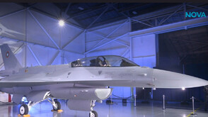 Вторите осем F-16 пристигат у нас със закъснение