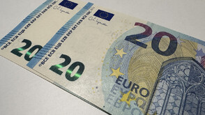 Фалшиви банкноти от по 20 и 50 евро са иззети в Пловдив и Първомай