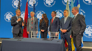 България става ключов маршрут за американски LNG към Украйна и региона