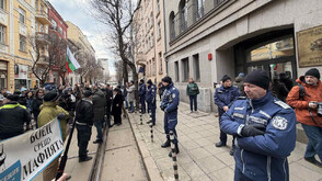 „Правосъдие за всеки” с протест пред сградата на Висшия съдебен съвет (СНИМКИ)