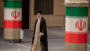 Убити са членове на семейството на аятолах Али Хаменей