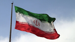 Техеран атакува американски бази в Ирак и Персийския залив