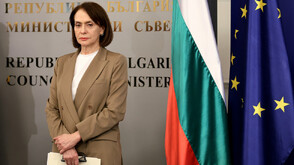 Надежда Нейнски разговаря с колегите си от Египет и ОАЕ за ситуацията в Близкия изток