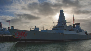 Великобритания изпраща военен кораб в Кипър