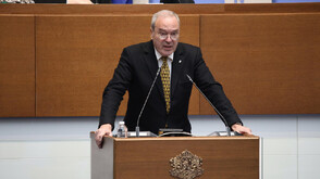 Виктор Папазов се закле като депутат от „Възраждане“ на мястото на Славчо Крумов