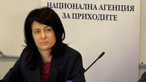 Правителството смени шефа на НАП