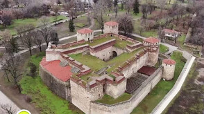 След ремонт за над 1 млн. евро: Напукани плочки и неработеща платформа край крепостта „Баба Вида“