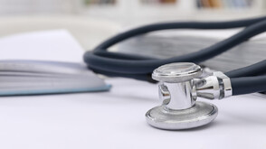 Мъж с фалшива диплома се опита да стане лекар в болницата в Лом