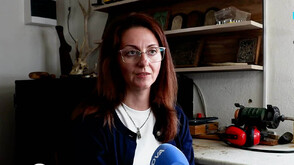 В мъжкия свят на оръжията: Зорница Георгиева – единствената жена-оръжейник в България