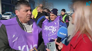 Служители на градския транспорт в Русе излязоха на протест