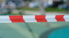 Сигнал за бомба блокира улица в центъра на София