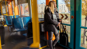 Почти 51% от европейците не са използвали обществен транспорт през 2024 г.