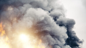 Голям пожар близо до Гребната база в Пловдив