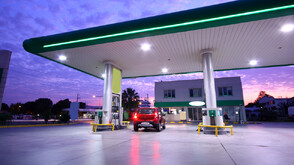 Австралия облекчава временно стандартите за качество на горивата