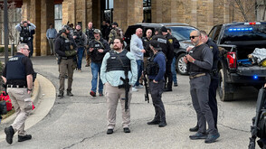 Голяма полицейска операция в синагога край Детройт след сигнали за стрелец