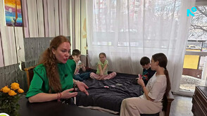 Майчинство без граници: Историята на Мария, нейното семейство и грижата за деца бежанци