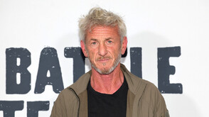 Шон Пен е в Киев