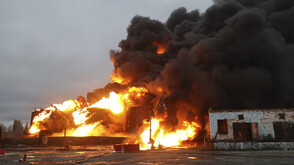 Дрон се разби в петролна рафинерия на саудитско пристанище