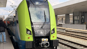 Представиха първия нов влак „Шкода" у нас, очакват се още до лятото (ВИДЕО+СНИМКИ)