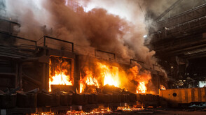 Пожар взе 11 жертви в автомобилен завод в Южна Корея