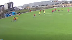 Ужасяваща агресия на юношески мач в Пловдив: Вратар е в тежко състояние след ритник в главата (ВИДЕО)