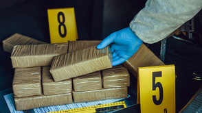 Заловиха голямо количество наркотици в София