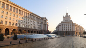 Заплати и пенсии: Какво планират кандидатите за власт?