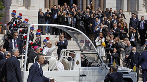 За пръв път от почти 5 века: Папа е на посещение в Монако