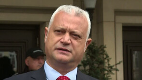 Вътрешният министър: Емилия Русинова е пътувала в чужбина с Петьо Петров-Еврото