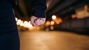 Пребиха украинец в Слънчев бряг, двама са задържани