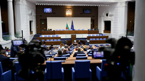 НС обсъжда решение, с което да принуди МС да прекрати подписаното на 30 март споразумение с Украйна