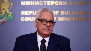 МВнР: Иран изпрати нота заради американските самолети на летището, но няма повод за тревога