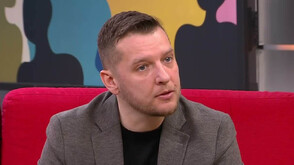 Хуморът като огледало: Магията, която ни позволява да понасяме света, дори когато е несъвършен