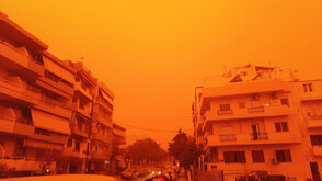 Рекордно количество прах от Сахара и кални дъждове парализираха остров Крит (ВИДЕО+СНИМКИ)