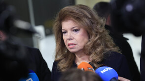 Президентът се среща с двама министри