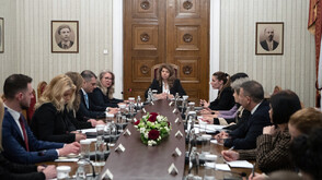 Президентът се срещна с двама министри за последствията от кризата в Близкия изток