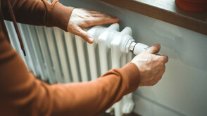 Колко ще плащаме за парно и топла вода от 1 юли (ОБЗОР)