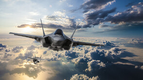 Американски изтребител е свален над Иран, в ход е операция по издирване на екипажа