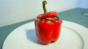 Пълнените чушки - от традиционно ястие до „лукс“ на трапезата