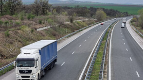 Мъж загина, след като беше ударен от камион на магистрала „Марица“